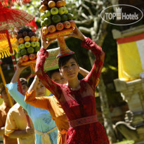 InterContinental Bali Resort Ceremony at the temple