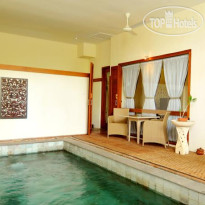 Marbella Pool Suites 