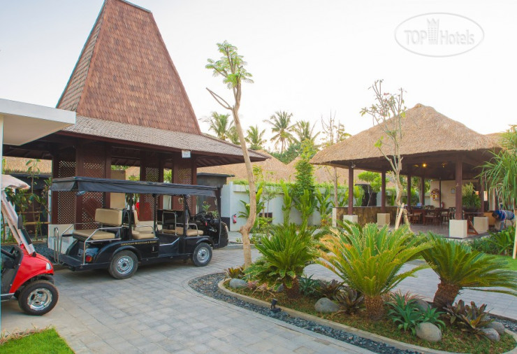 Hotelier's photos Lembongan Beach Club & Resort 3*