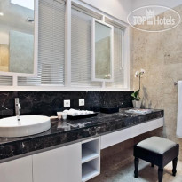 Colony Hotel Ванная комната