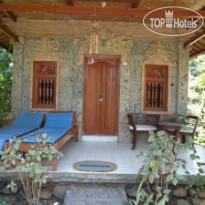 Three Brothers Bobby's Villas Вход в отель