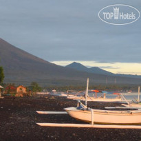 Volcano Beach Bungalows 