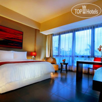 100 Sunset 2 Hotel