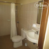 Nuriani Restaurant And Rooms 