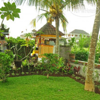 Three Dewi's Guest House
