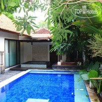 Village Indah Villas 