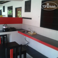 Ari Home Stay 