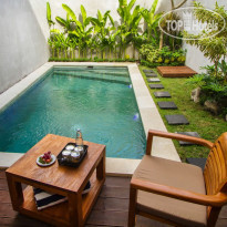 De'lu Villas & Suite Бассейн