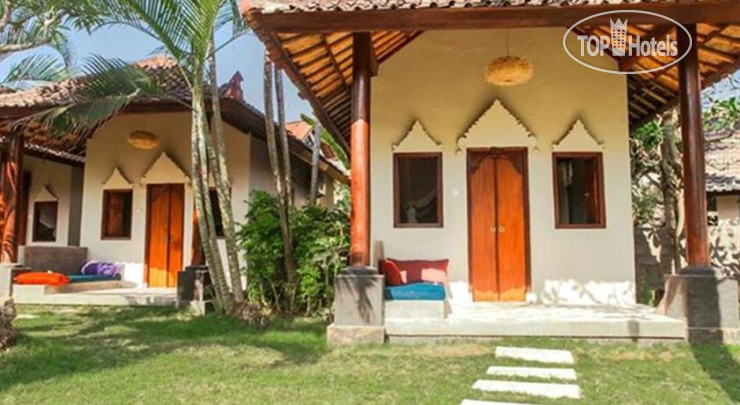 Relax Beach Resort Candidasa
