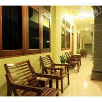 Puri Bunga Inn