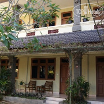 Puri Bunga Inn