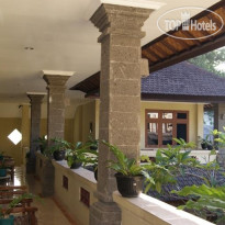 Puri Bunga Inn