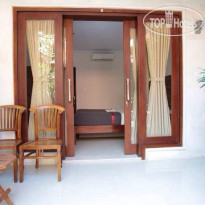 Pondok Krishna Poppies