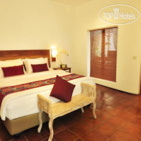 D lima Hotel & Villas