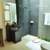 D lima Hotel & Villas