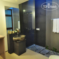 D lima Hotel & Villas