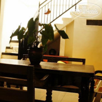 Rena House