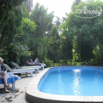Adus Beach Inn 