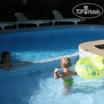 Adus Beach Inn 