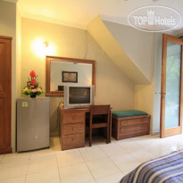 Su's Cottages I