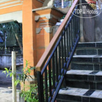 Chillin Kuta Homestay 