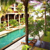 The Oasis Beach Benoa 