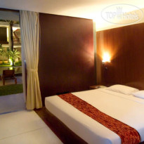 The Oasis Beach Benoa 