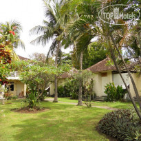Bali Lovina Beach Cottage Отель