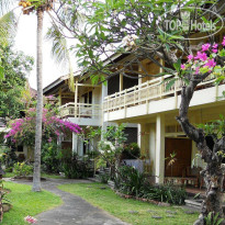Bali Lovina Beach Cottage Отель