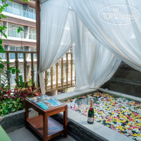 The Crystal Luxury Bay Resort Nusa Dua