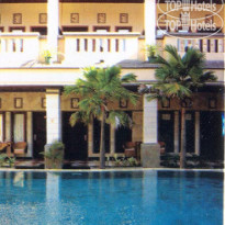 Super OYO Townhouse Oak Maxi Hotel Legian 