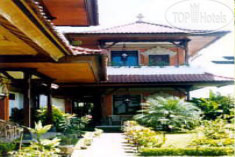 Hotel photo Yulia Beach Inn Kuta 3*