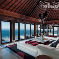 The Edge Villas Гостиная виллы The View