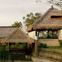 Bloo Lagoon Village