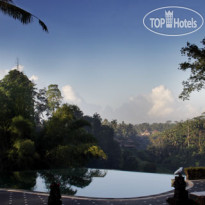 Tanah Merah Resort & Gallery 