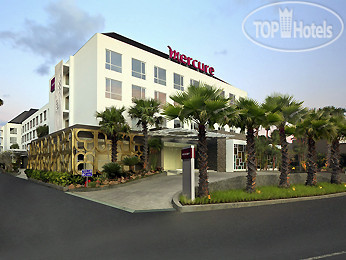 Hotel photo Mercure Bali Harvestland Kuta 4*