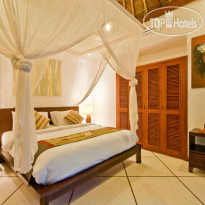 Villa Bugis Villa Olive (одна из спален)