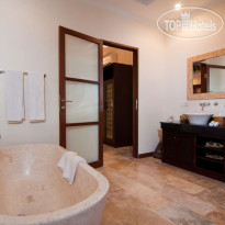 Ellora Villas