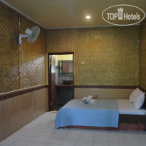 Dua Nina Homestay Номер