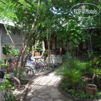 Dua Nina Homestay Территория отеля