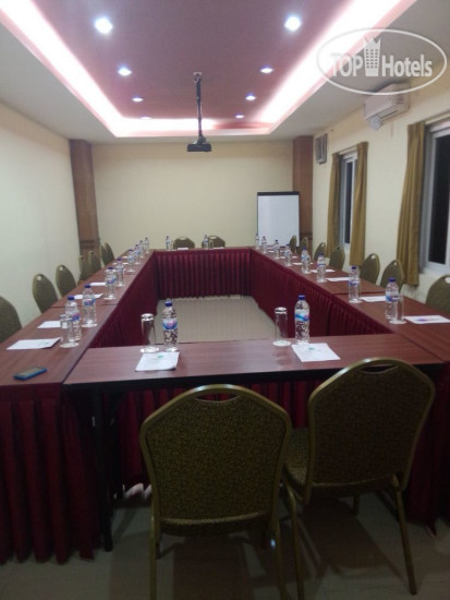 New photos from tourists City Hotel 2*