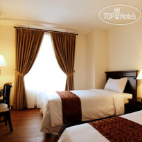 Colonial Hotel 