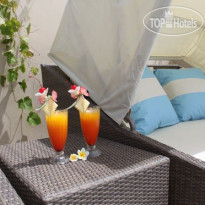 Coconuts Beach Resort 