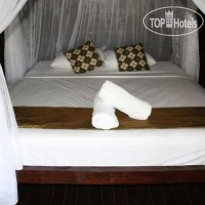 Song Lambung Beach Huts 