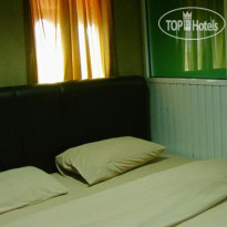 The Z Suites Номер