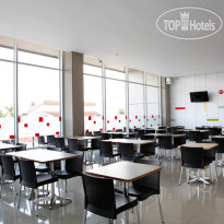 Amaris Hotel Palembang Столовая