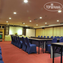 On The Rock Hotel