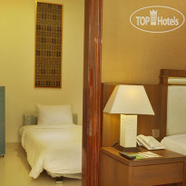 On The Rock Hotel
