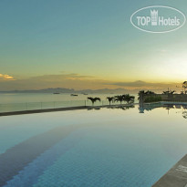 On The Rock Hotel