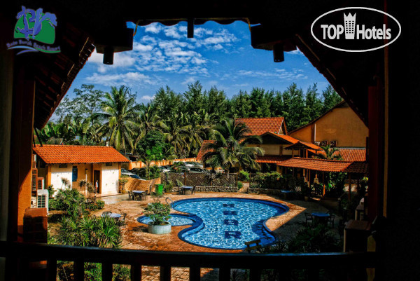 Hotel photo Batu Burok Beach Resort 2*